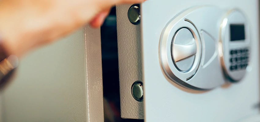 Fingerprint Safe Openers in Loomis, CA